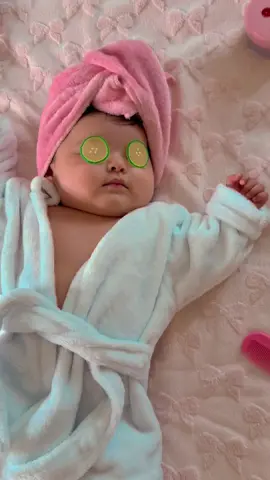 mi amor is 4 months today 🥺🩷 #fyp #4months #spaday #babygirl 