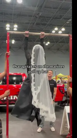 A whole 5 chin ups 🔥🔥 (yes I cheated and did chin ups instead of pull ups) #osaragi #osaragisakamotodays #osaragicosplay #sakamotodays 