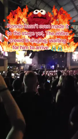 Waiting for @Falling In Reverse to take the stage at the God Is A Weapon Tour. The crowd erupted 🙌 When the lights went out and the music began to play. Ronnie was still making his way to the stage. The roar of the crowd, calling out for @ronnieradke 🙌 This is Florida  !!!