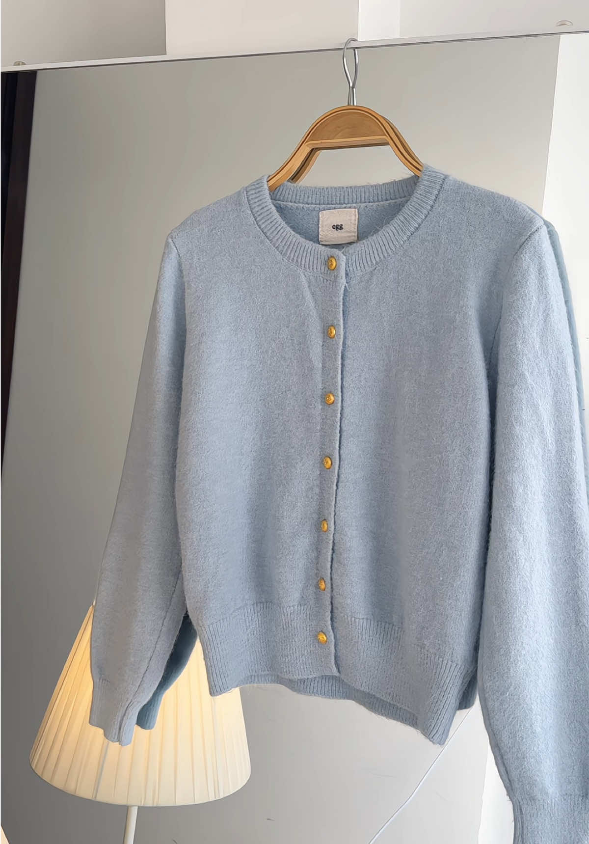 Áo Khoác Cardigan Len Cúc Đồng siu xinh siu ấm siu sang chảnh 🥰🍂 #aocardiganlen #aolenthudong #aokhoaclen #tiemnhahuyen #jeansbigsizenu 