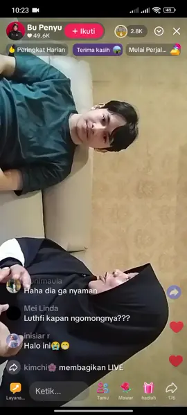 masih ngumpulin nyawa, dah diajak ngomong serius be like salut juga sama publik speaking tantenya upi, sepertinya memang orang yang biasa speech👍