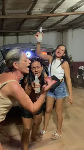 Feliz