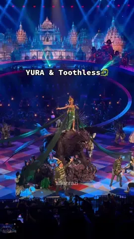 @Padi Reborn ft @Yura Yunita & Naga kesayangannya🤏 #PagelaranSabangMerauke #PSM2025 #SabangMerauke #padi #yurayunita 