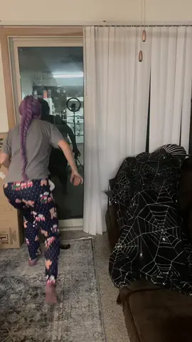 Rumi trying to sneak out to meet up w/Jinu 😂 (no cats were harmed in the making of this I just spooked her sorry binkus) #rumicosplay #kpopdemonhunters #kpdh #kpopdemonhunterscosplay #miracosplay 