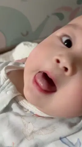 🥰🥰🥰🥰#babygirl #bedau #cutebabyvideo #thoitrangtreem #babytiktok 