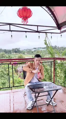 🥤 Ai cũng biết Coca-Cola, ai cũng từng uống Coca-Cola. ⚡️ Nhưng ít ai biết… những cổ đông gắn bó với Coca-Cola từ thời điểm đầu đã được nhận cổ tức đều đặn suốt hơn 60 năm qua. 💵💎 👉 Người uống thì chỉ giải khát vài giây. 👉 Người sở hữu thì được giải khát cả đời bằng dòng tiền cổ tức. ✅ Khác biệt không nằm ở ly Coca-Cola… mà ở tư duy chọn làm khách hàng hay cổ đông.  #ust  #dautugiatri  #tudotaichinh  #tudothoigian  #giautoandien ❤️  #cocacola 