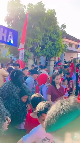 Lanjut senam pagi bersama setelah jalan sehat
