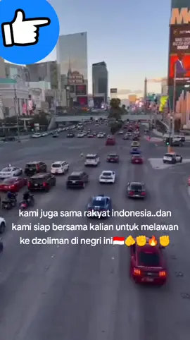 bersatunya rakyat indonesia untuk berdemo di gedung Dpr#🇮🇩 #demo #dprri #viral 