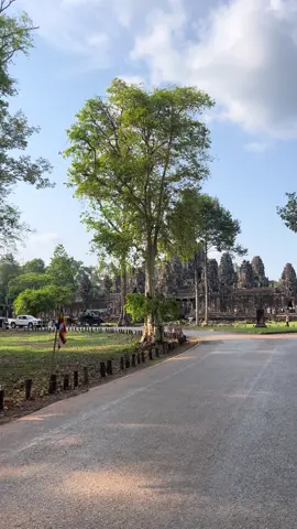 មួយ​ឆ្នាំៗ​វិលវល់​ជាមួយ​និង​សៀមរាប​ ព្រោះ​ជាប់​ស្នេហ៍​សៀមរាប​ហេីយទេដឹង? 🤣#siemreapcambodia🇰🇭 