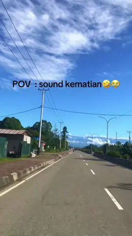 Kalau putar lagu gini besar2 apa tetangga ngk kesindir yah????🥴🤣🤣🤣#fyp#f #foryou #foryoupage #nyindirkeras 