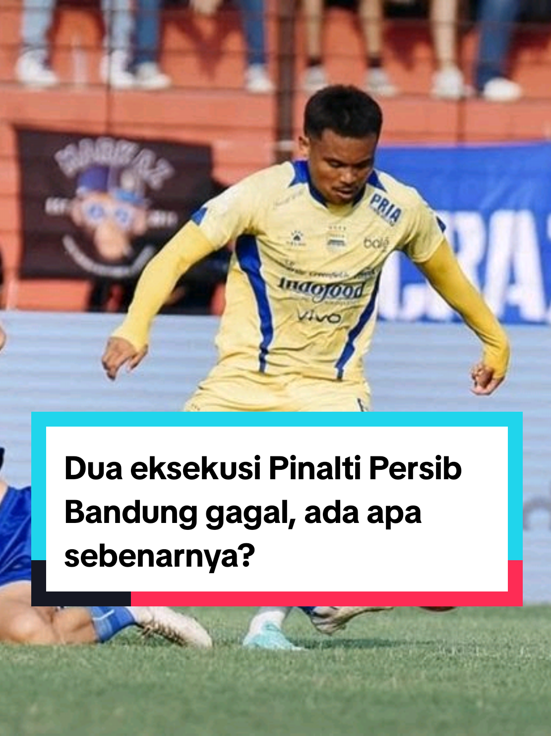 Dua eksekusi Pinalti Persib Bandung gagal, ada apa sebenarnya?  #persib #psimjogja #brisuperleague #liga1indonesia #football 