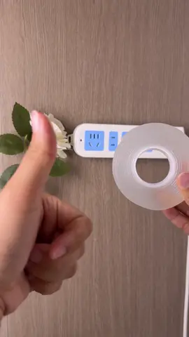 9.85ft Nano Tape: Stick ANYTHING Without Holes! Game Changer Alert #TikTokDeals #NanoTapeMagic #picture #smartfinder #doublesidedtape