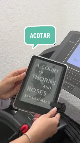 love my little book club 📕 #BookTok #bookclub #acotar #acourtofthornsandroses #books 