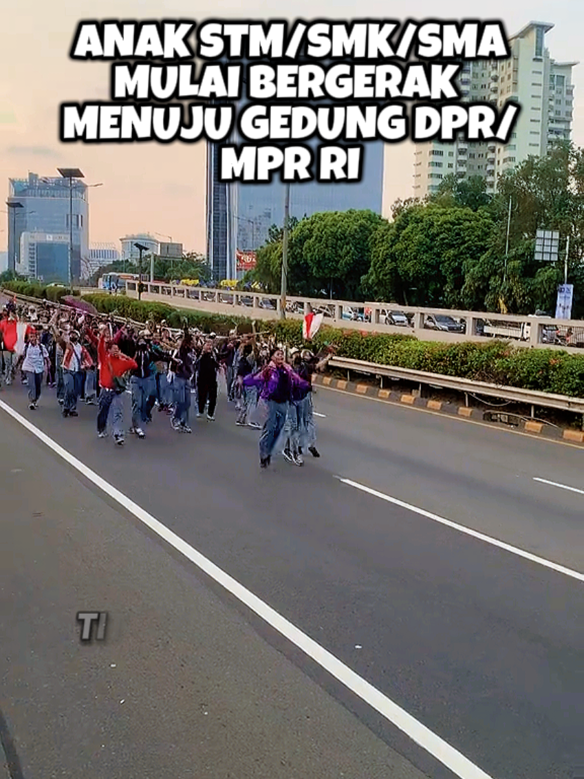 #beritahariini #beritaterbaru #beritaviral  #demo25agustus #bubarkandprmpr 