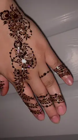 #basedintroymichigan #hennadesign #foryoupage #naturalhennapaste🌸🌱 