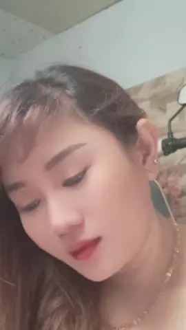 anh nhắn số tk qua cho e chiều e chuyển tiền cho a sài nhoa 🤣