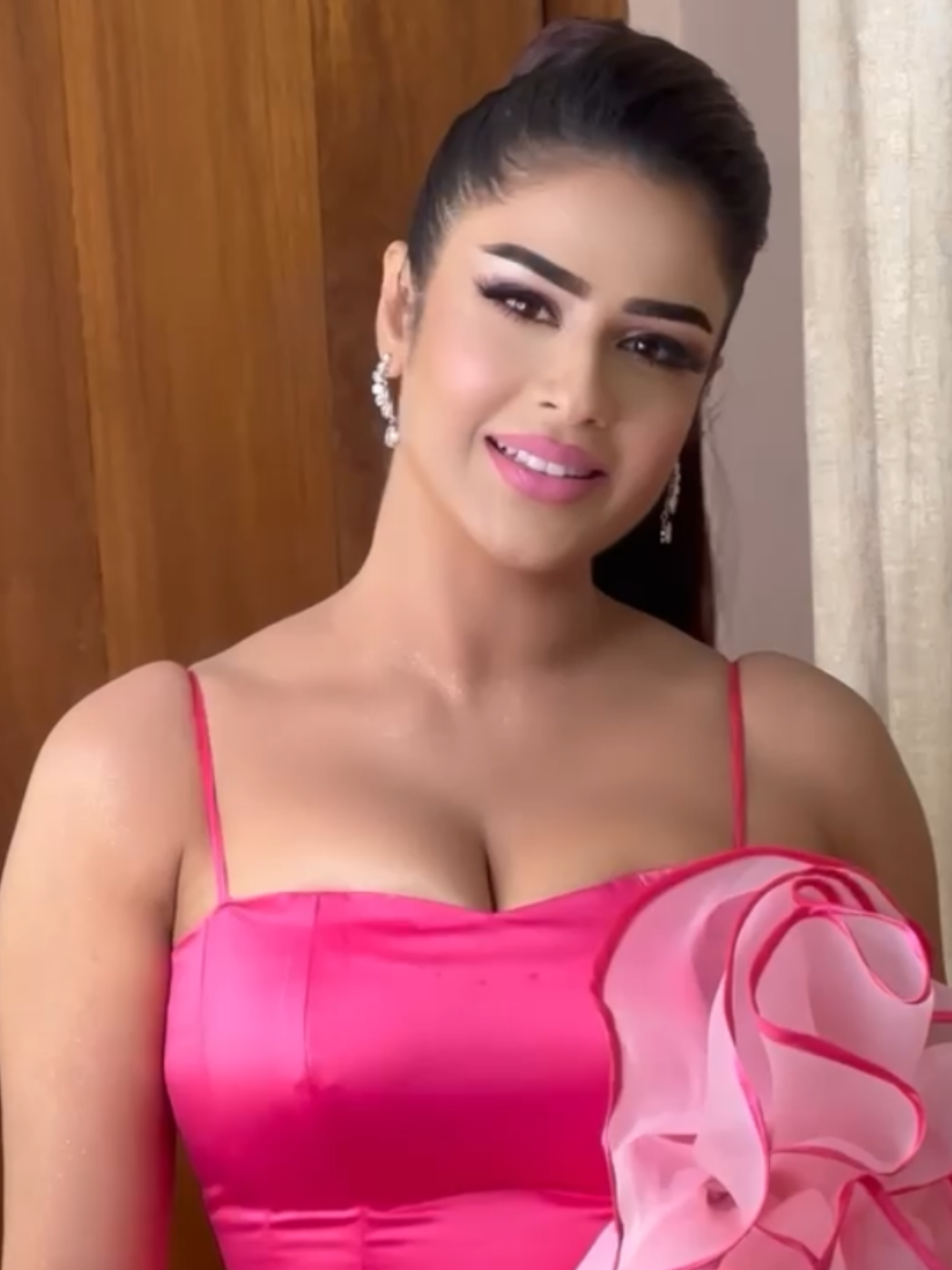 පිරිපුන් පියයුරු යුගලක් තියෙන @maheshi 😍💖 . . . . #tiktok #trending #happy #following #sexy #india #girls #beauty #beuty #ff 