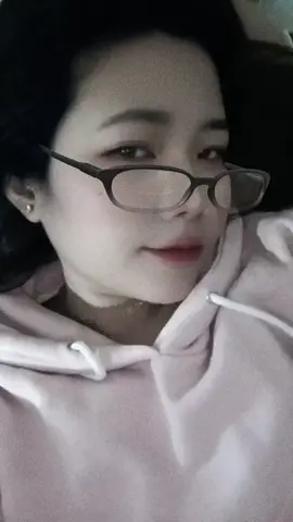 #🍀 #🥺 #မြင်ပါများပီးချစ်ကျွမ်းဝင်အောင်လို့🤒🖤 