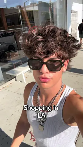 Clothing shopping in LA #clothing #shopping #losangeles #miladweyy #fyp 