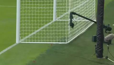 Direct Kick Bayindir hampir jadi Assist untuk Cunha  #newsupdate #footballtiktok #football #highlight 