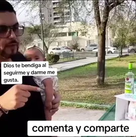 Felicitaciones a uno de mis afortunados fans por su nueva camioneta. Si aún no has recibido ningún regalo mío, envíame un mensaje. Si tu paquete también está aquí, envíame un mensaje para que pueda contactar directamente con la empresa de mensajería y que lo entreguen. 🎉🎊 ¡FELICITACIONES DE ANTEMANO! 📦🎉#foryoupage #giveawayalert #pepemillonario #goviral 