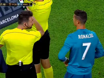 Ronaldo từ băng ghế dự bị vào sân và pha ghi bàn ăn mừng phơi áo ngạo nghễ tại Camp Nou 😬 #ronaldo #fpy #real #barcelona #edit #football #