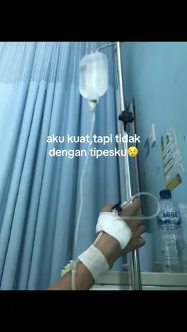 sesakit ini kah🫠#fyp #sakit #tipes #foryou #bismillahfyp 