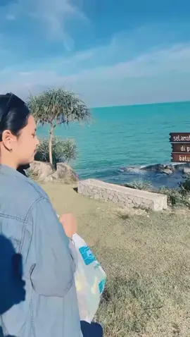 lucu biru