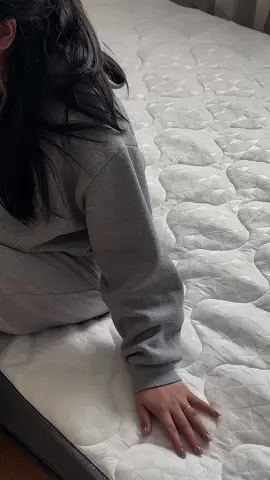 unboxing my new mattress ☁️ #springmattress #yozotomattress #memoryfoam #mattress #bedroom 
