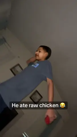 #rawchicken #chicken #julian #myson #hilarious 