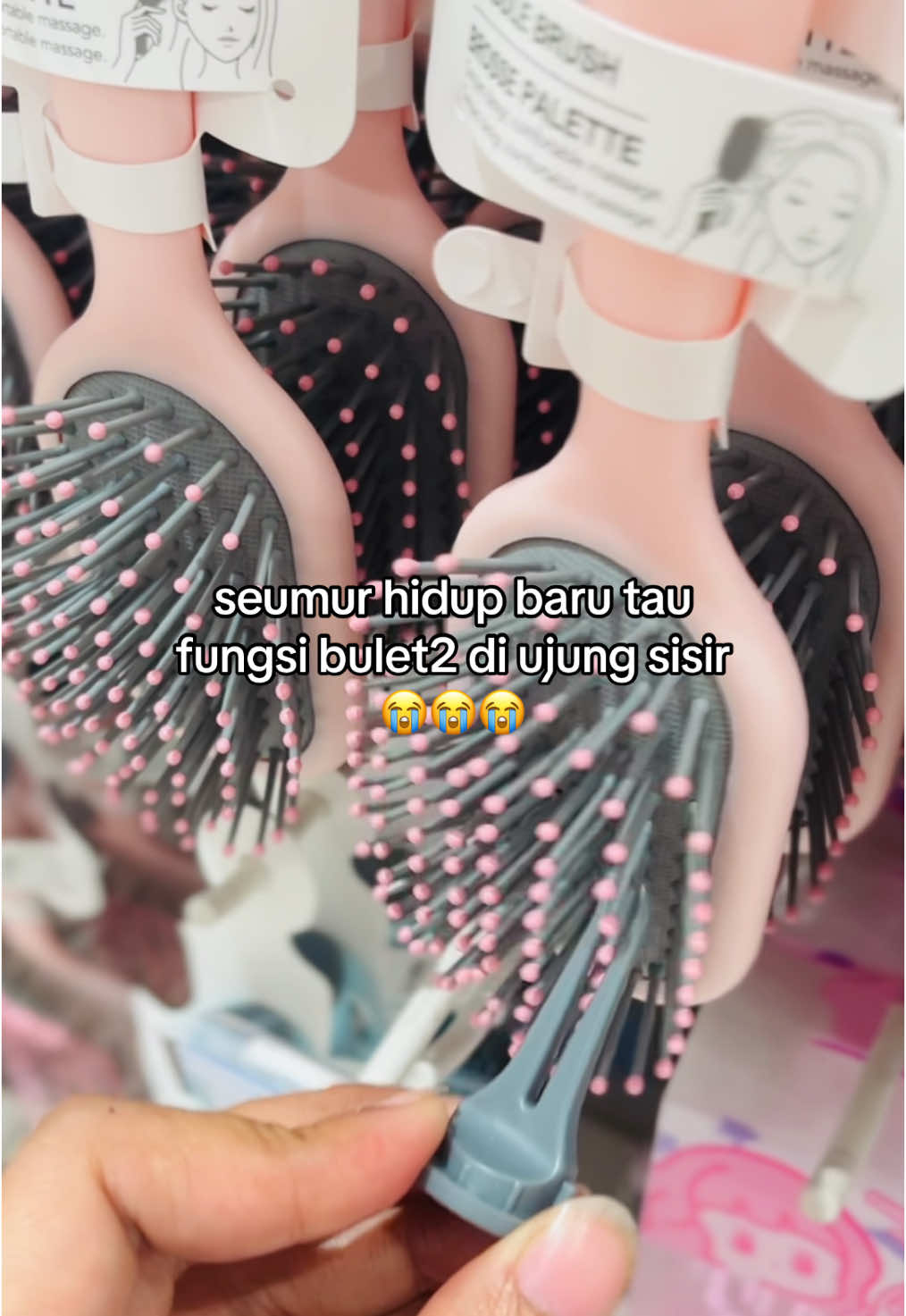 kalian dah juga belum ? #sisir #sisirrambut #sisirpelurusrambut #brush #minisoweekid #fyp #xybca #shock #minisoidgoodthing 