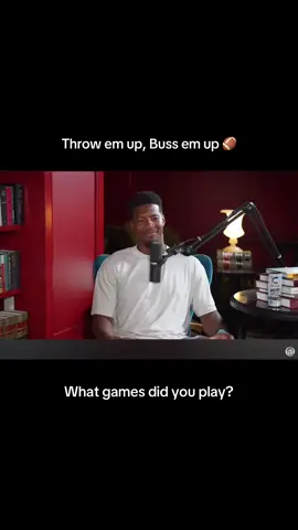 What football games did you play growing up? Throw em up, Buss em up 🏈 #theovon #jameiswinston #thispastweekendpodcast #throwemupbussemup #footballgame 