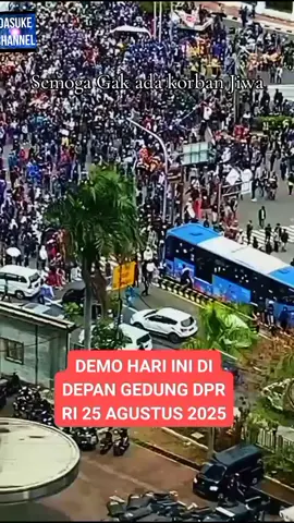 aksi demo hari ini semoga gak ada korban jiwa #demo #protes #dpr #rakyat 