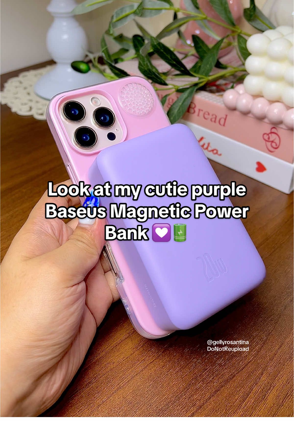 Replying to @Khayeᥫ᭡. Look at my cutie purple Baseus Magnetic Power Bank 💟🔋 #baseus #baseuspowercombo #powerbank #magneticpowerbank #magsafepowerbank 