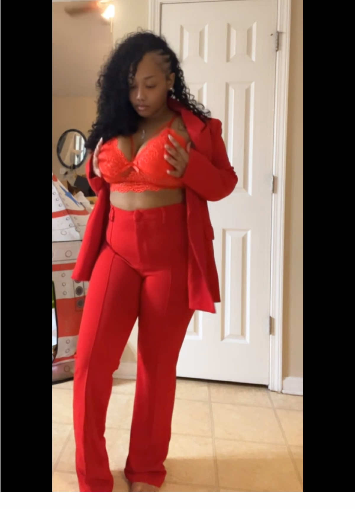 Fashion nova red suit so sexy and classy #fashionnova #fashionnovahaul #fashionnovapartner #fashionnovaoutfit #redsuit #classyoutfit #womensfashion 