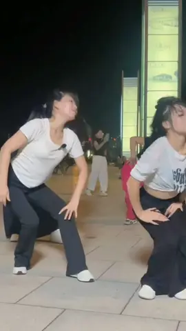 #dancechallenge#dancetutorial#dancevideo#disco #song 