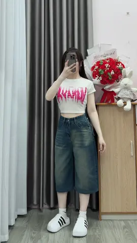 Quần short jean lửng lưng cao ống rộng form dài qua gối #quanjeannu #quanbonu #quanjeanongrong #quanlung #thoitrangnu 