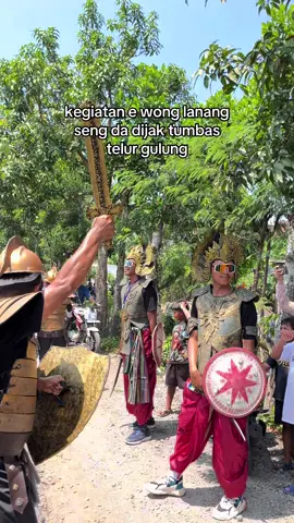 magang dadi pasukan romawi kuno sek, ge mbas telurgulung #agustusan #harikemeredekaan #doroampel #tulungagung #bariskreasi 