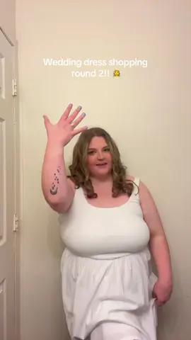 I said yes to the dress guys!! 🥹🥹🤍🤍 #transition #wedding #2026bride #breakingdishes #foryoupage 