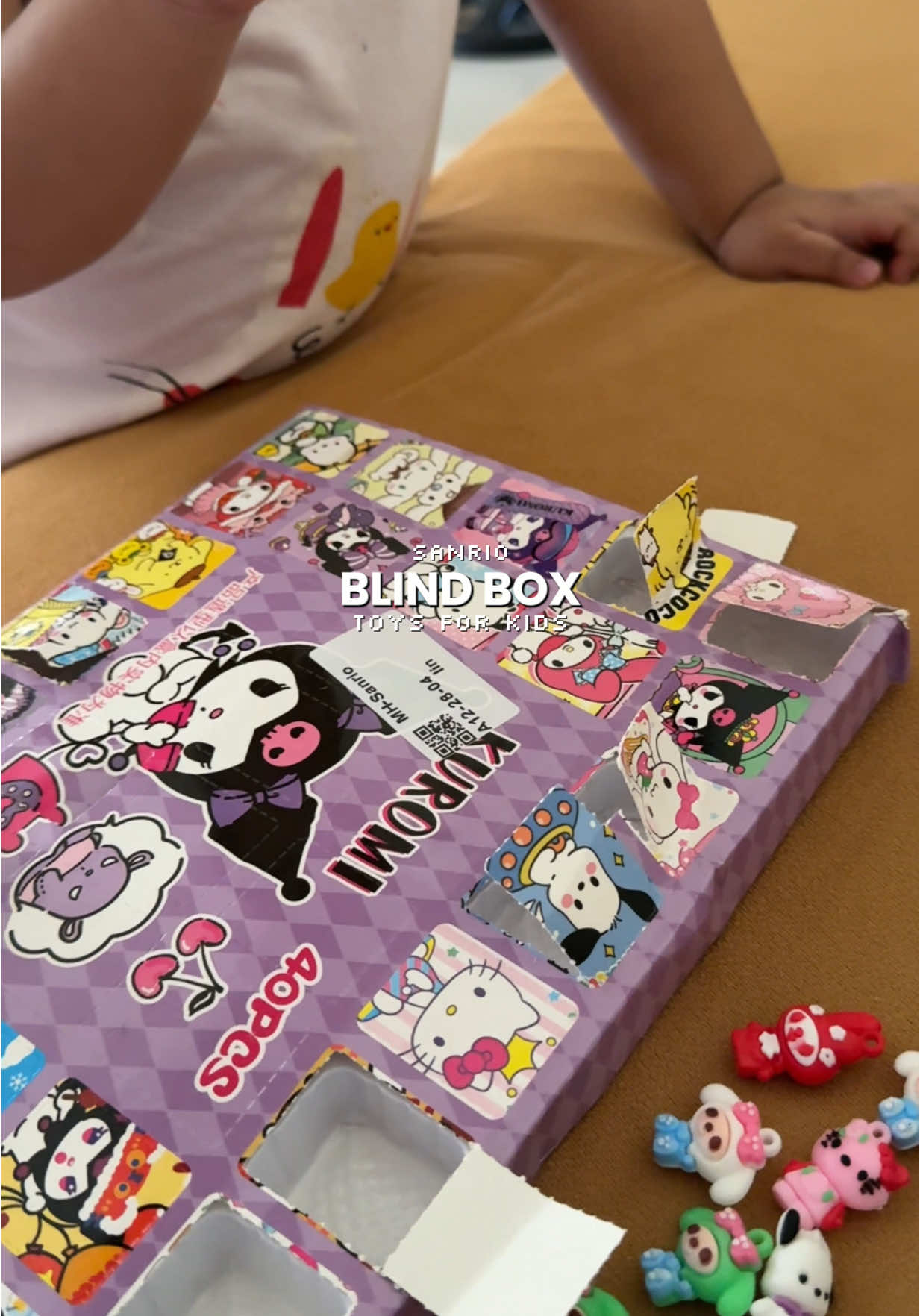 40pcs Sanrio Blind Box Surprise Toy | Keychain for Kids #toys #toysforkids #giftideasforkids #keychain #blindbox