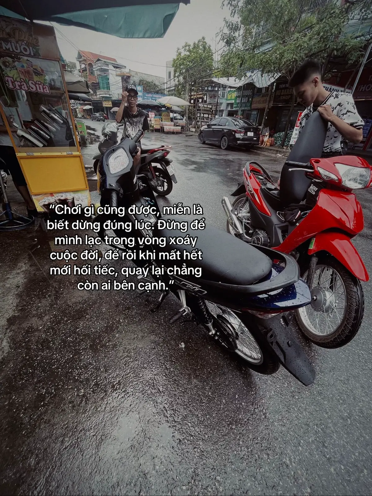 “Chơi gì cũng được, miễn là biết dừng đúng lúc. Đừng để mình lạc trong vòng xoáy cuộc đời, để rồi khi mất hết mới hối tiếc, quay lại chẳng còn ai bên cạnh.”#xh #tâmtrạng 