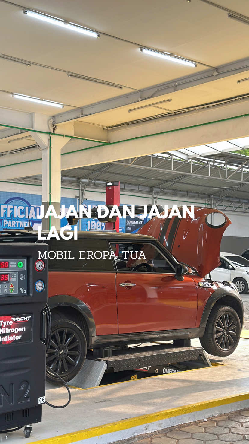 Yang Punya Mobil Eropa Tua Pasti Paham Rasanya 🥹 ____________________ #otomotif #minicooper #motuba #mobiltua #mobileropa 