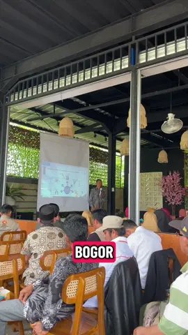 Sosperda Propinsi Jawa barat tentang Ketahanan Keluarga, begitu penting peran Keluarga dalam menentukan ketahanan keluarga. Dilaksanakan di Kecamatan Jonggol Kabupaten Bogor. Bersama ustadz Dedi Aroza, S. Ag, M.Si. #pks #jonggol #keluarga #pksjonggol #pksjawabarat 