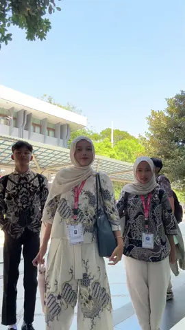 berbatik✨ #batik #unair #outfit #OOTD #outfitideas 