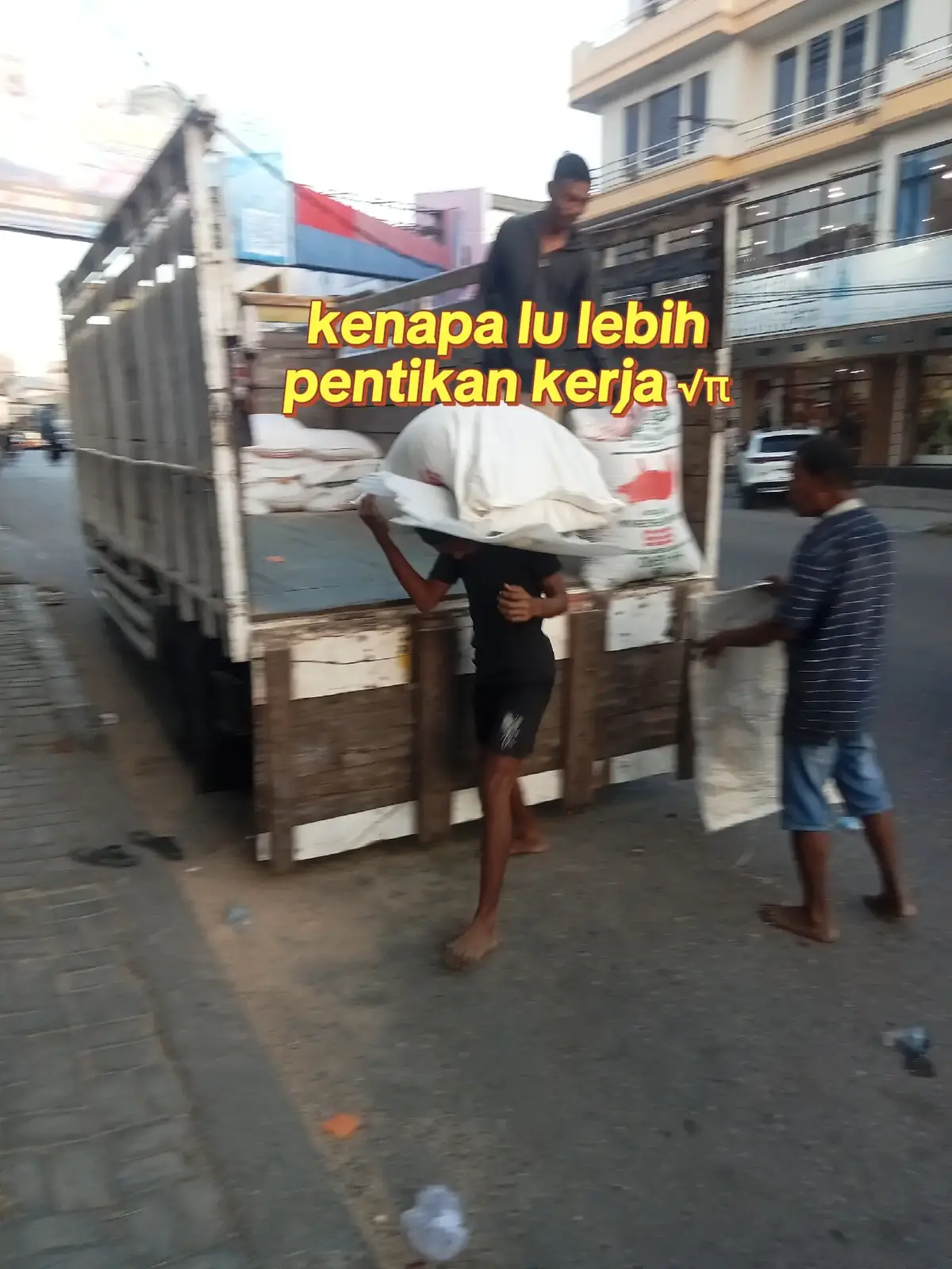 entah kenapa 😂😚#nttpride🏝🔥kupangntt💯 #🔥fypdongggggggggggg #promomakanmerdeka 