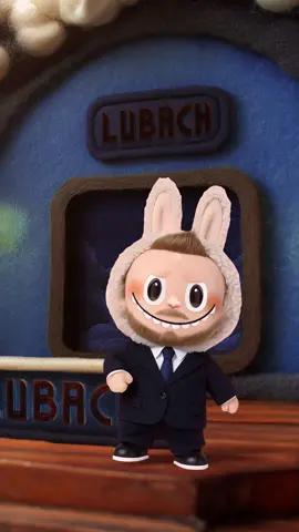 LUBACH is weer terug 💥 #LUBABA Vanaf 1 september is #LUBACH elke maandag t/m donderdag te zien om 22.00 uur op RTL 4 en Videoland!