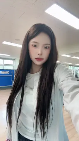 우리만 하복업써ㅠㅠ
