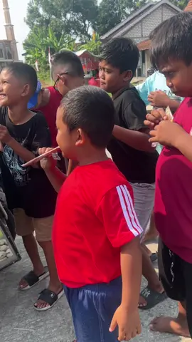 Wayae ngelatih sulap adik adik
