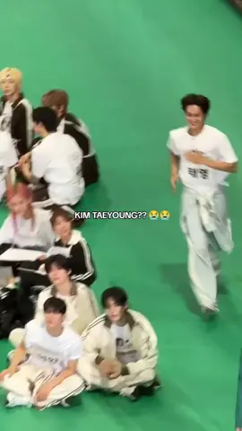 in front of evnne 😭 #taeyoung #cravity #youngtae #luvity #4u 