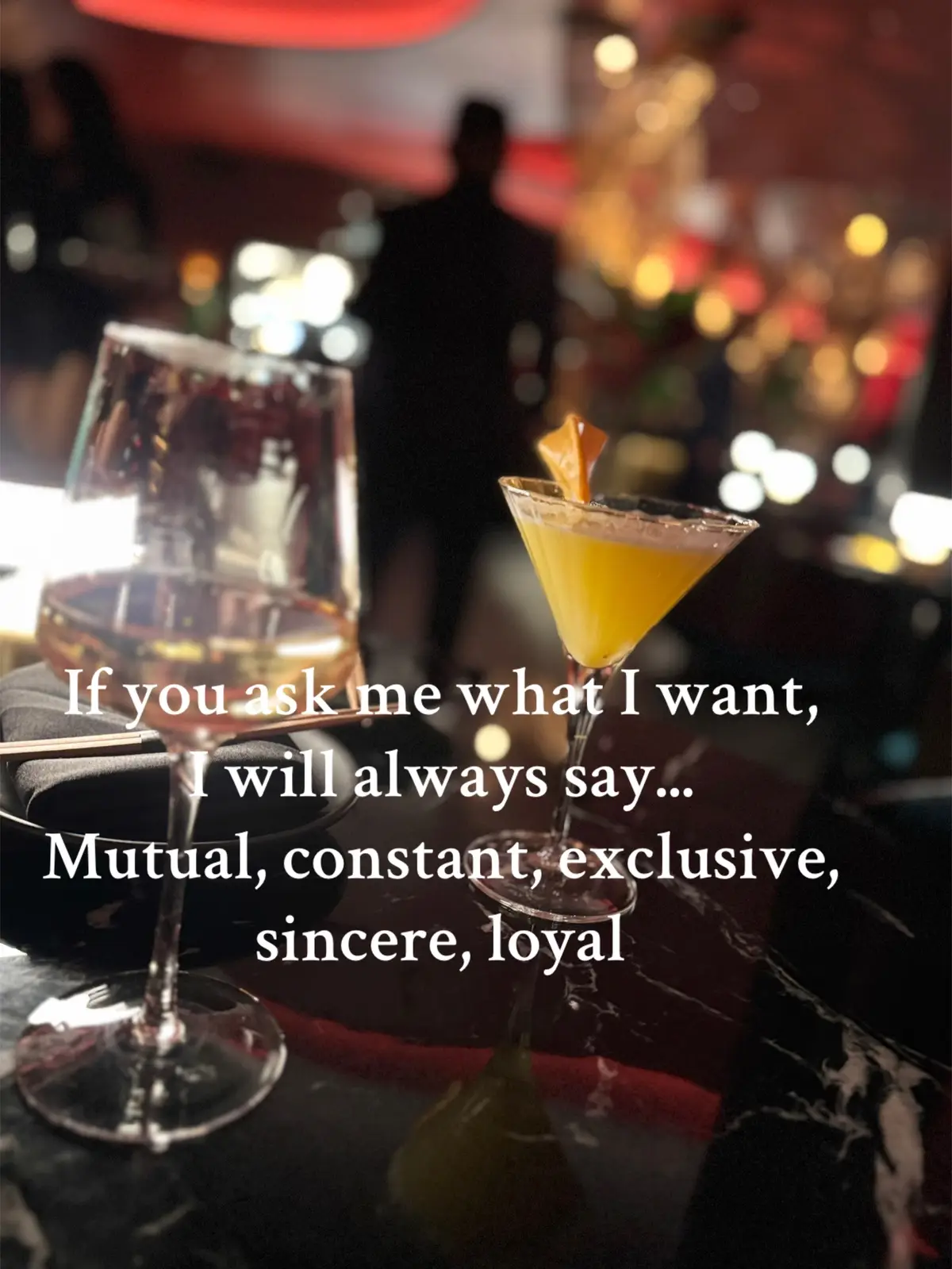 #lealtad #sinceridad #honestidad #amor #mipersonafavorita  🍷 Drink recommendations: wine  💌 Relationship reflections: loyalty  📍 Location of venue: las vegas  🎉 Special occasion details: pre birthday 🎂 